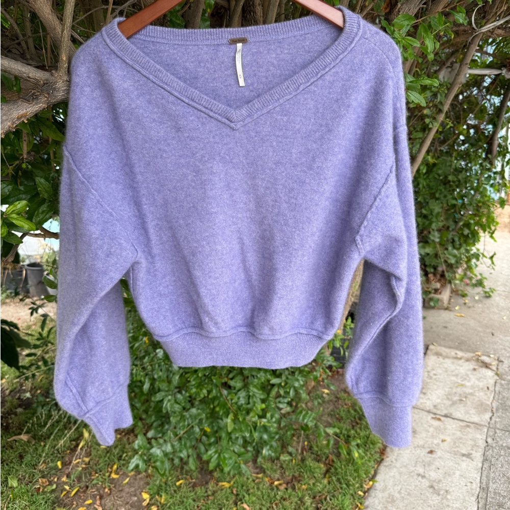 Free People Purple V-Neck Cropped Sweater